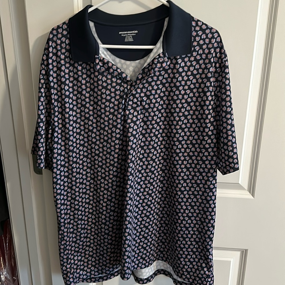 Men’s golf shirt